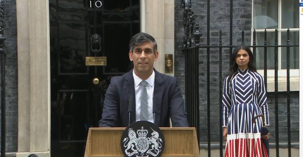  İngiltere Başbakanı Rishi Sunak’tan istifa kararı