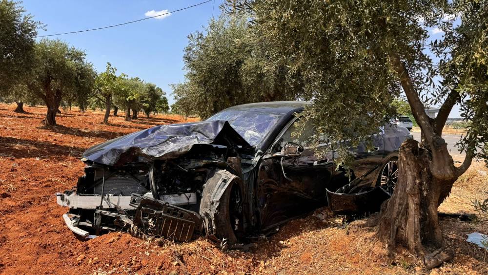 Gaziantep'te, otomobil ile hafif ticari araç çarpıştı: 2 ölü, 3 yaralı 