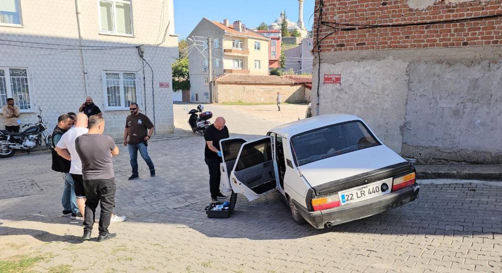  Edirne'de otomobil çalan çocuklar kaza yaptı