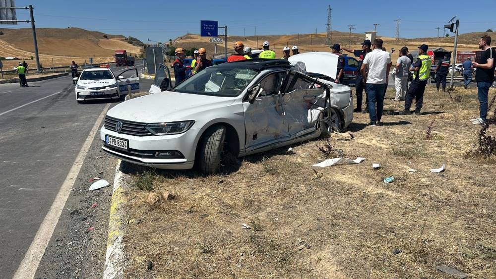 Sivas'ta otomobil ile kamyon çarpıştı: 1 ölü, 3 ağır yaralı