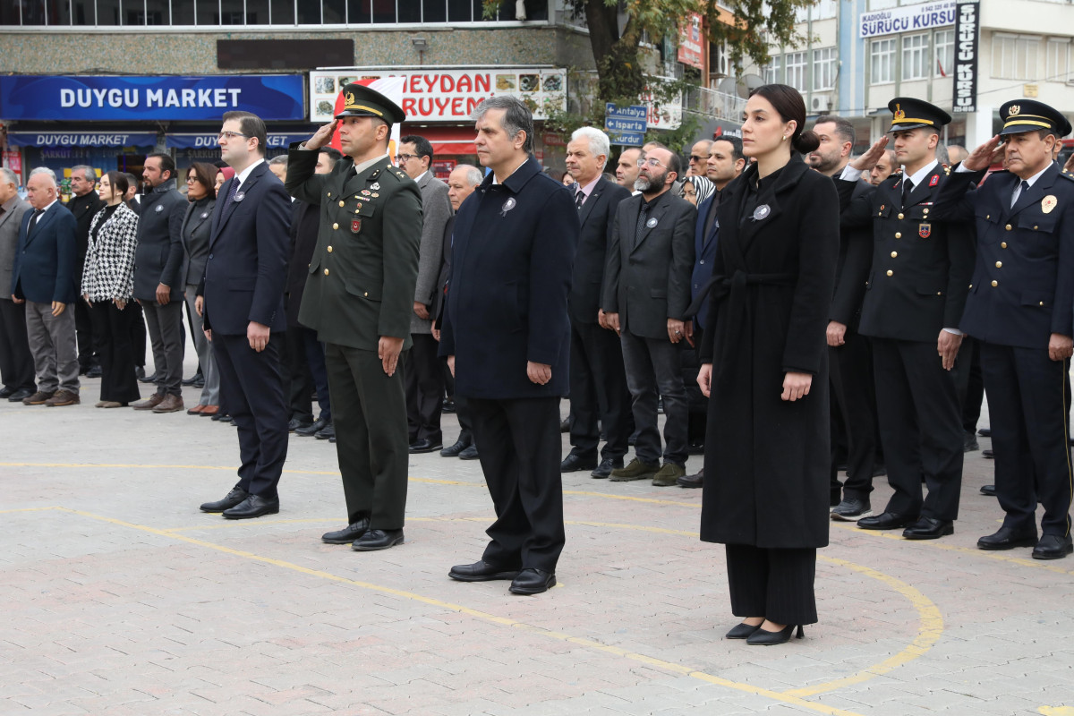 Bucak'ta  Ulu Önderimiz Atatürk anıldı