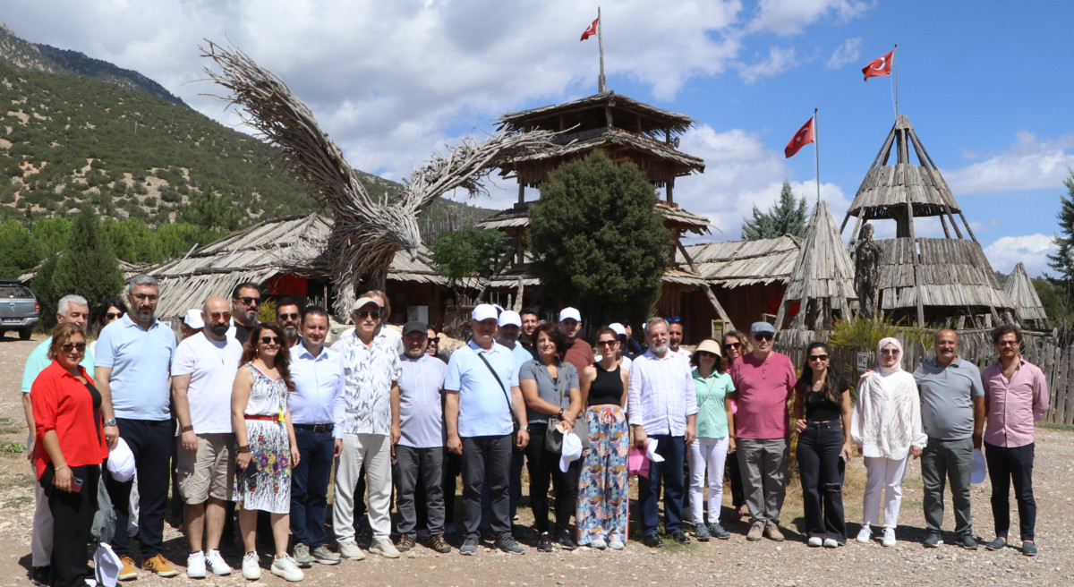 DEİK'in 'Basın Sohbetleri' etkinliği, bu ay Burdur'da yapıldı