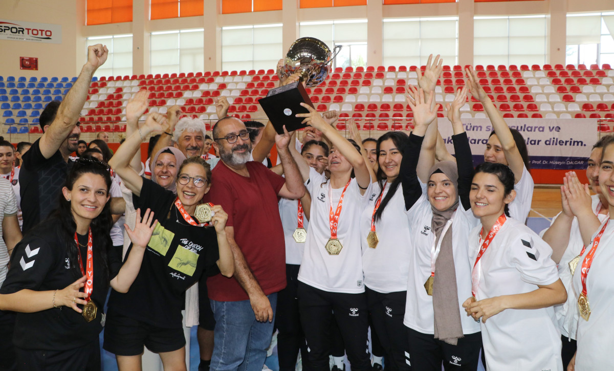 İşitme Engelliler Hentbol'da Türkiye şampiyonları belli oldu