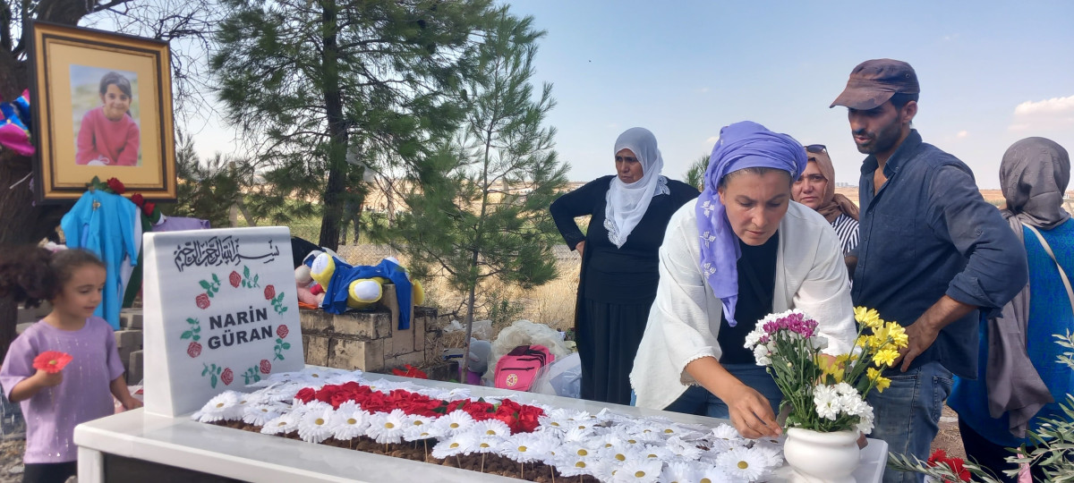 Narin'in mezarı yapıldı; başucuna Türk bayrağı dikilecek